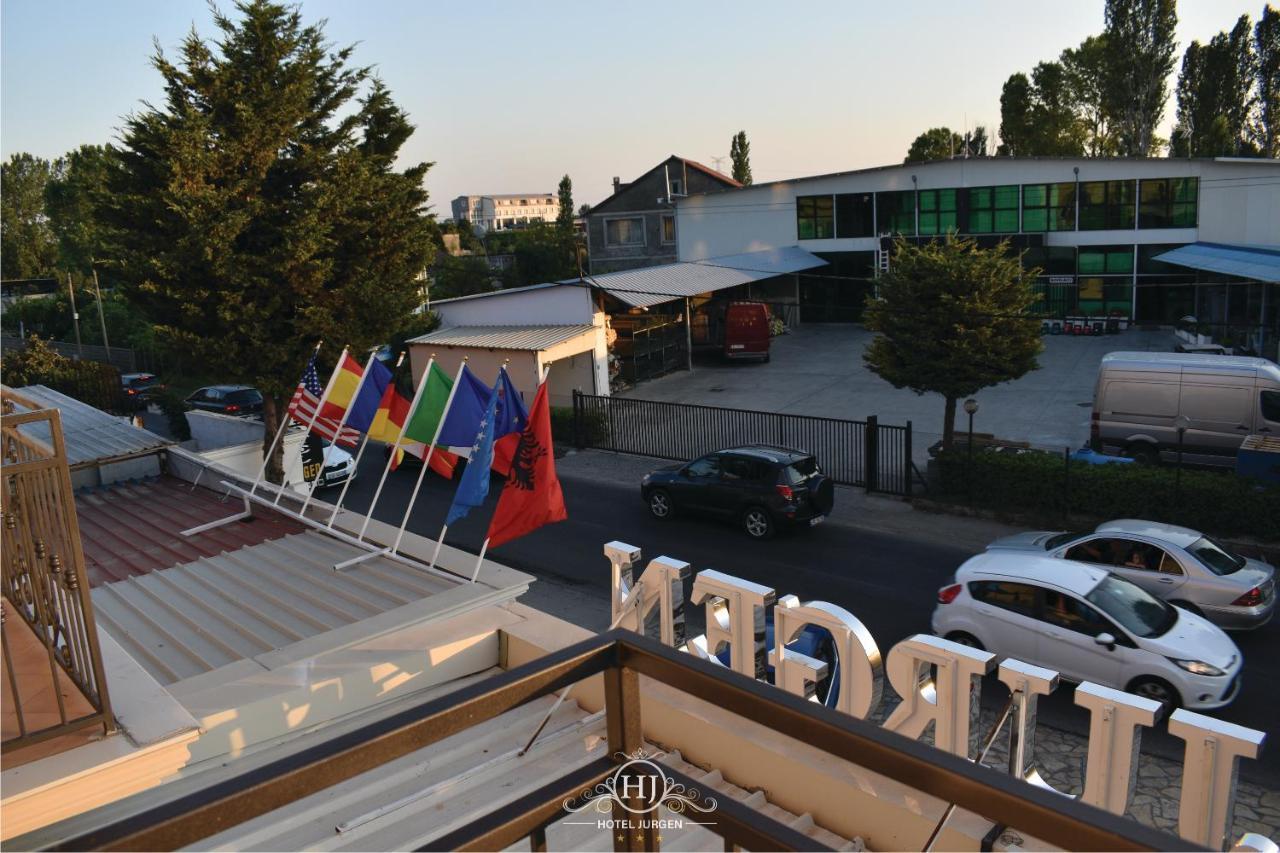 Hotel Jurgen Lezhe Bagian luar foto