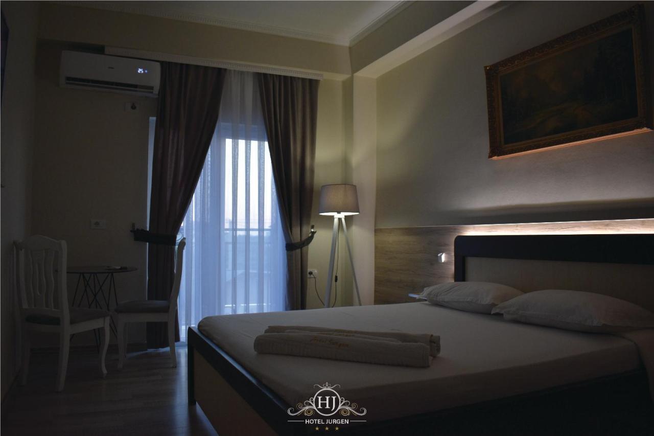 Hotel Jurgen Lezhe Bagian luar foto