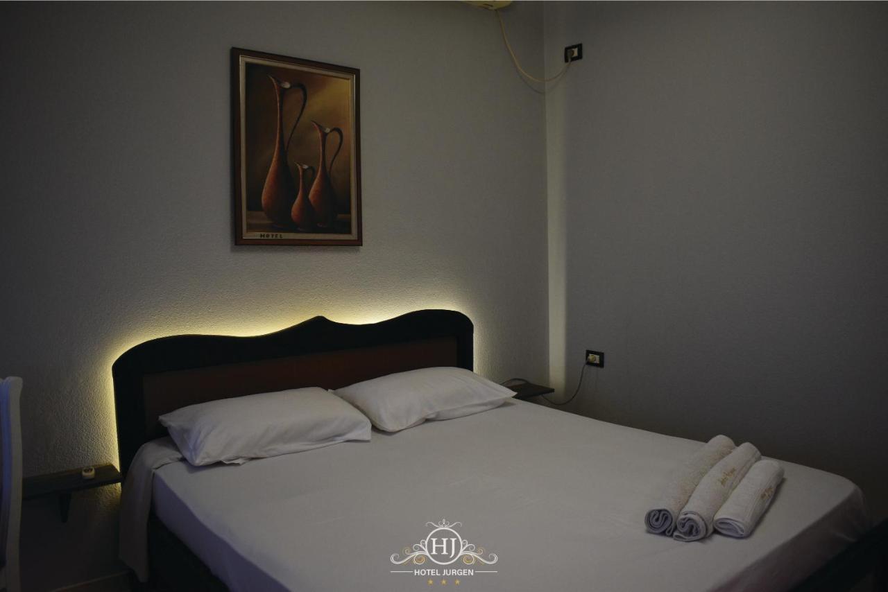 Hotel Jurgen Lezhe Bagian luar foto