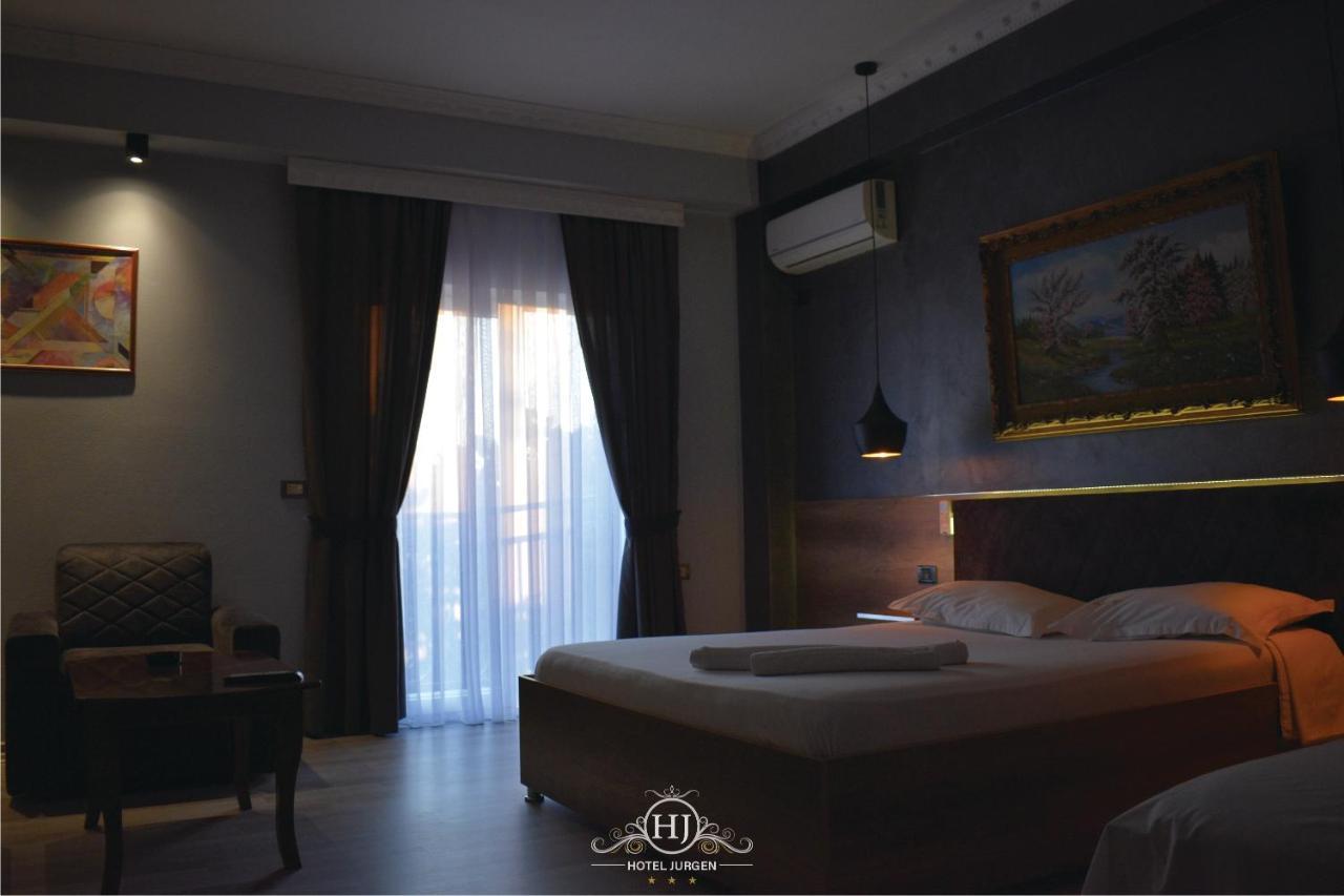 Hotel Jurgen Lezhe Bagian luar foto