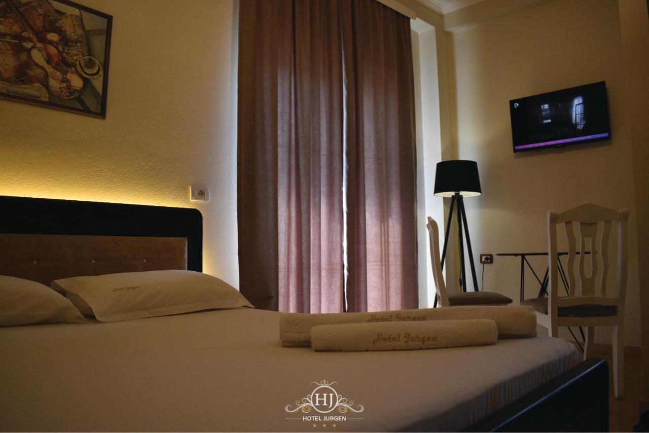 Hotel Jurgen Lezhe Bagian luar foto
