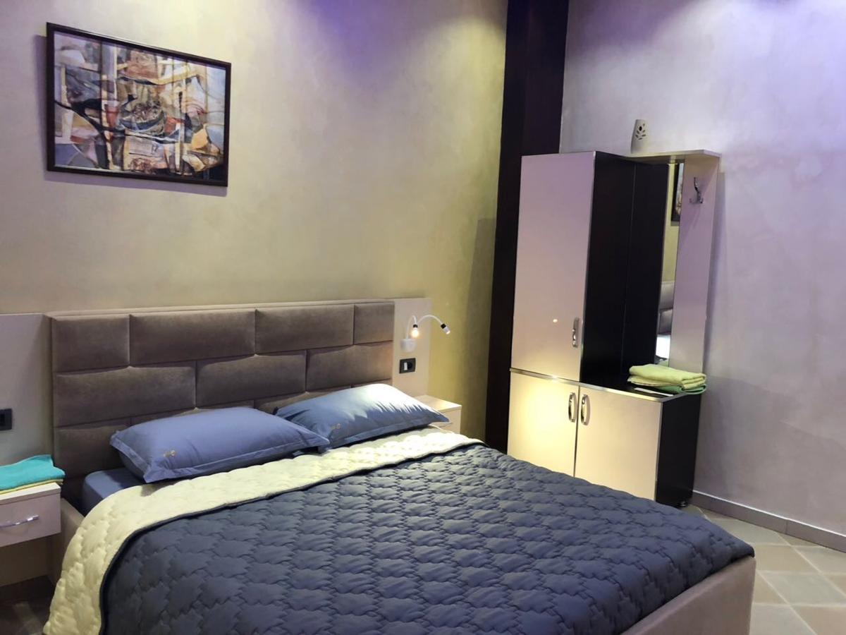 Hotel Jurgen Lezhe Bagian luar foto